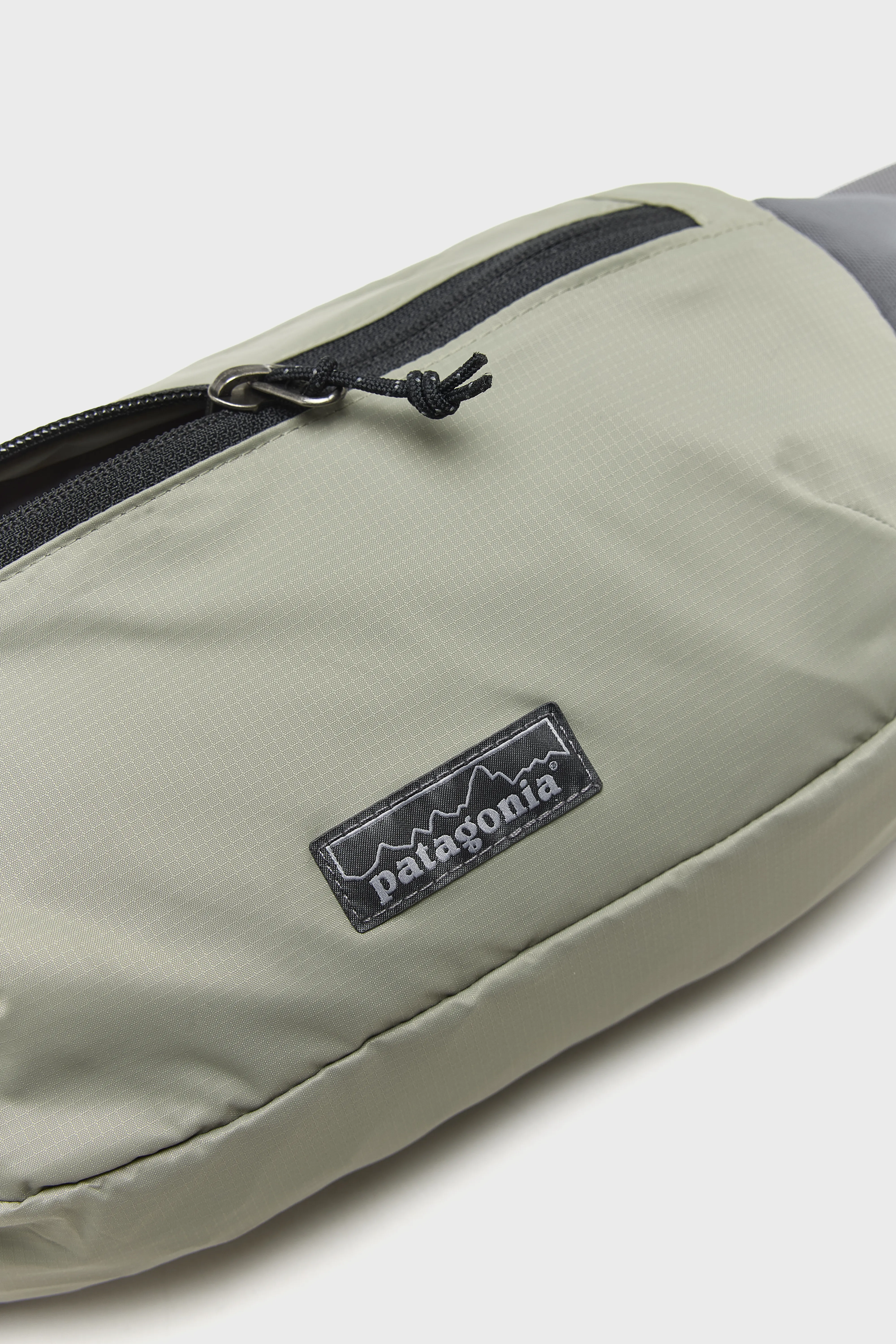 Terravia Hip Pack (251 / G / GREEN) - Image 3