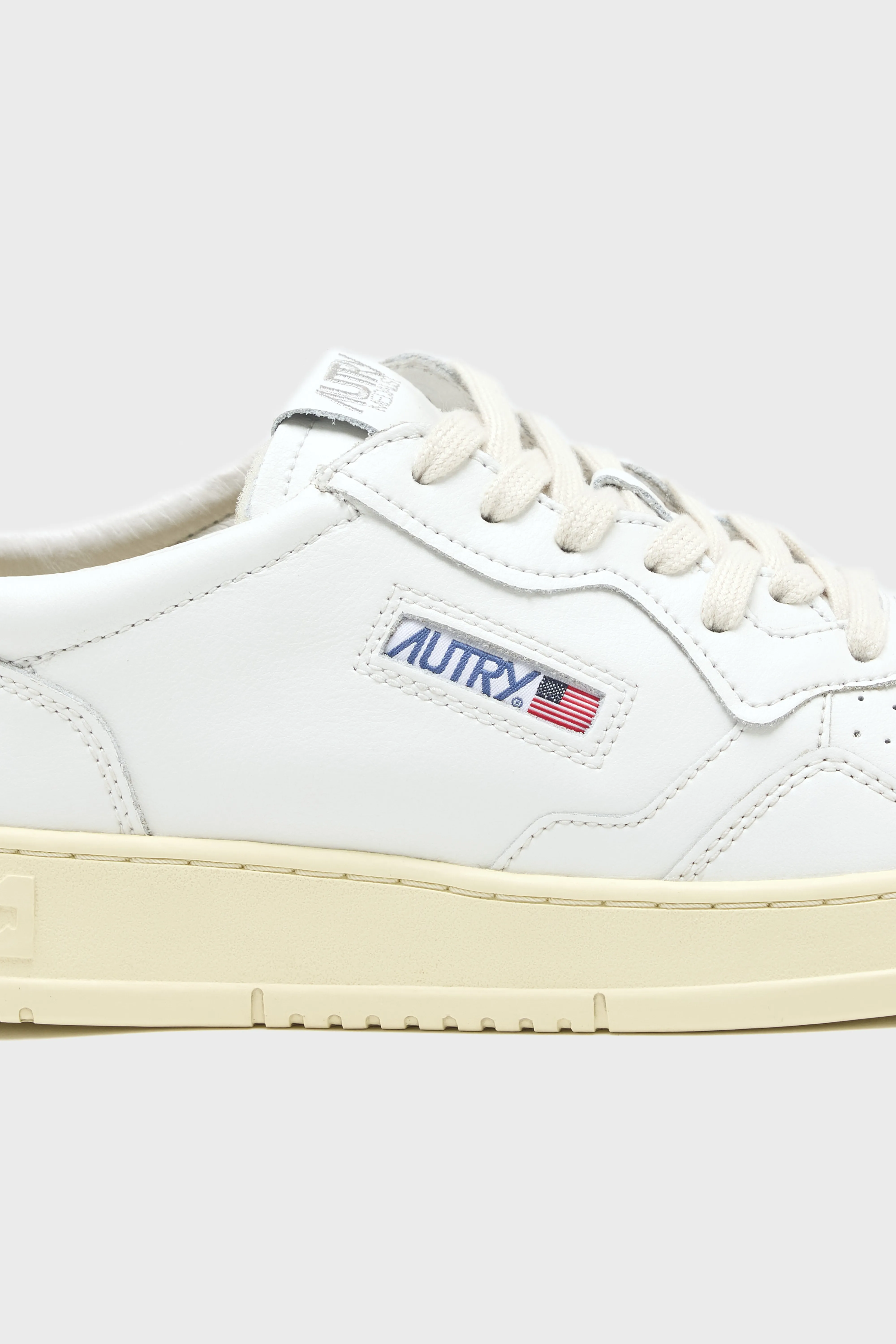 Medalist Low for Men  (251 / M / BLACK) - Image 5