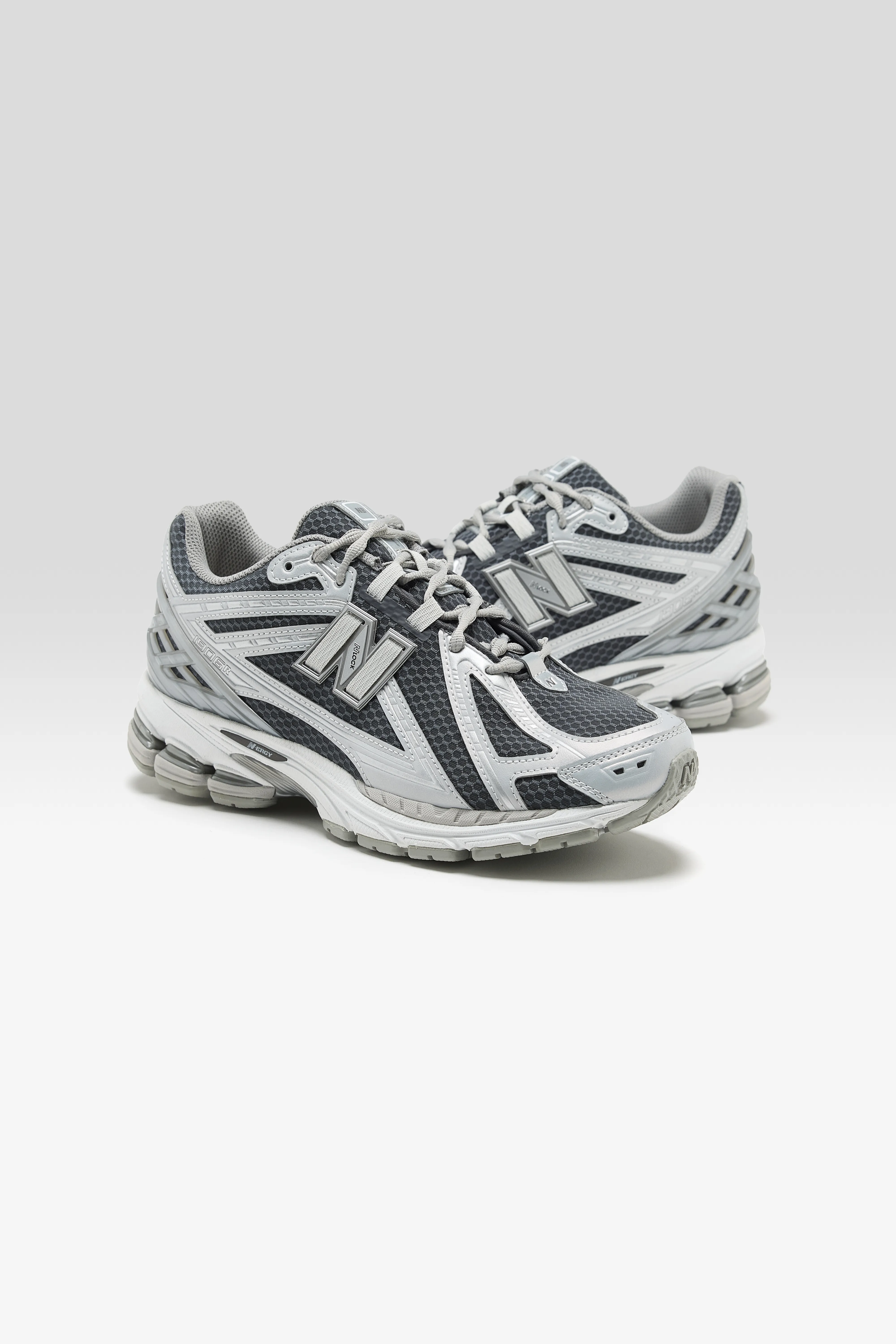 1906R for Men  (252 / M / GREY) - Image 3