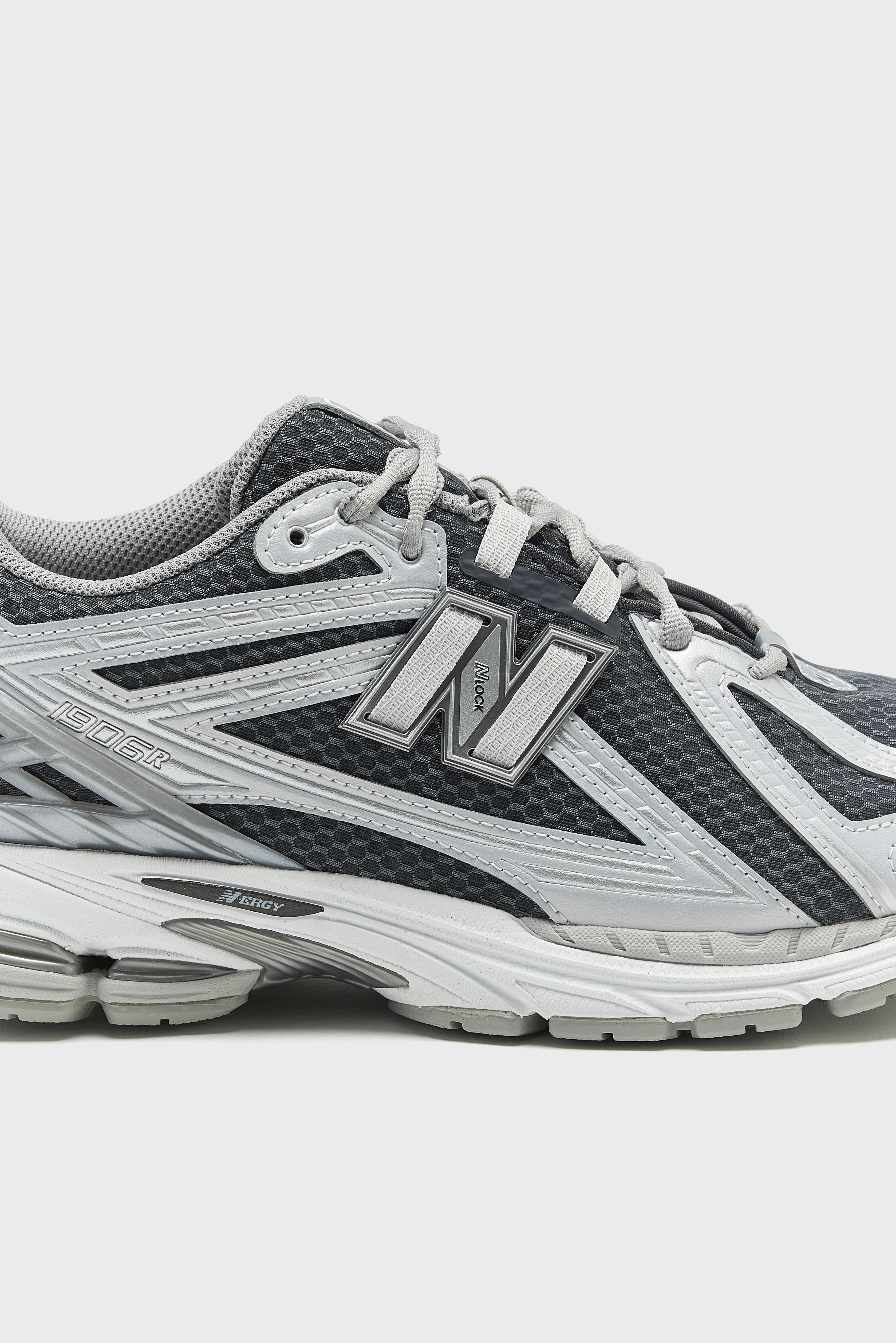 1906R for Men  (252 / M / GREY) - Image 5