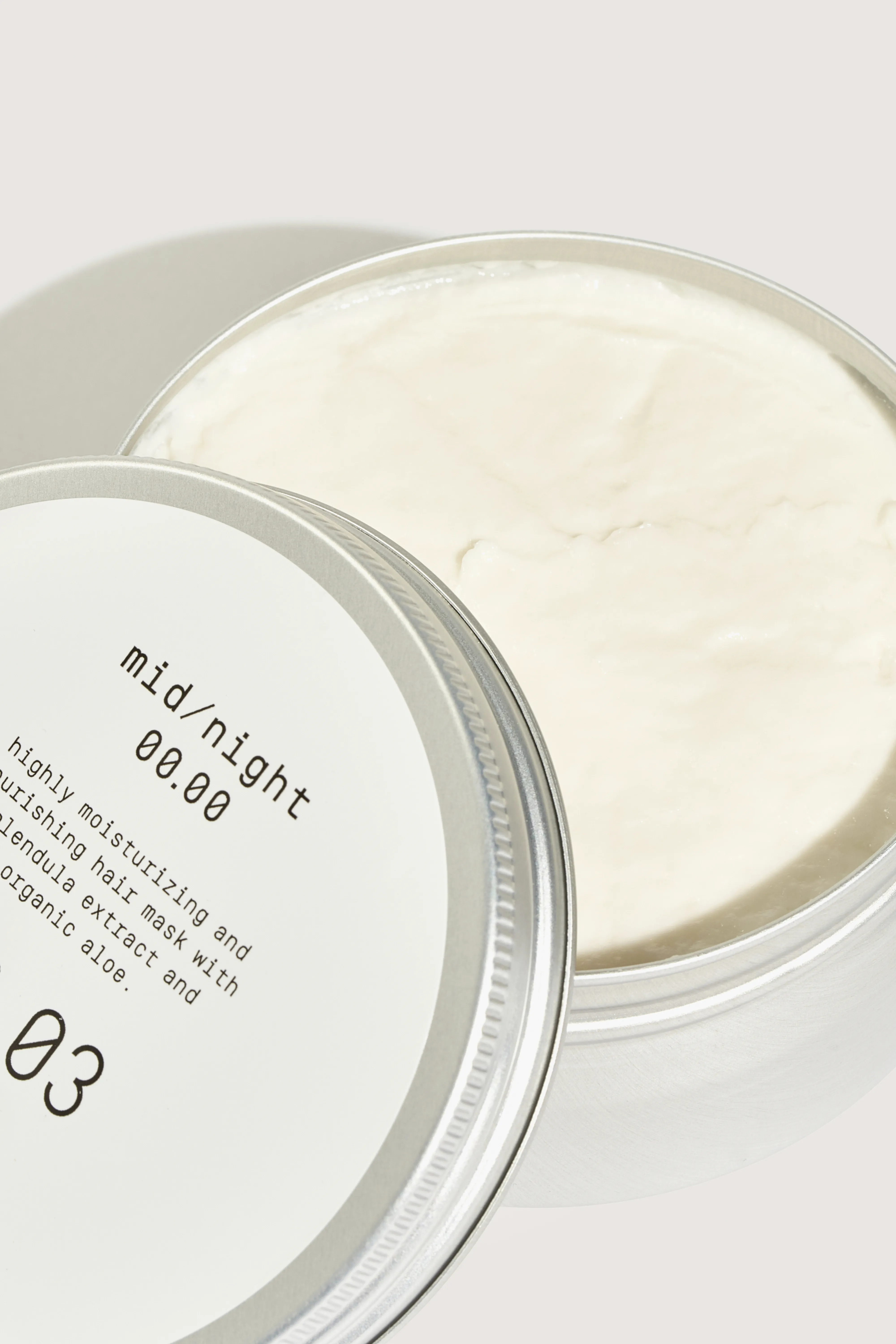Hair Mask 00.03 (241 / U / SILVER) - Image 3