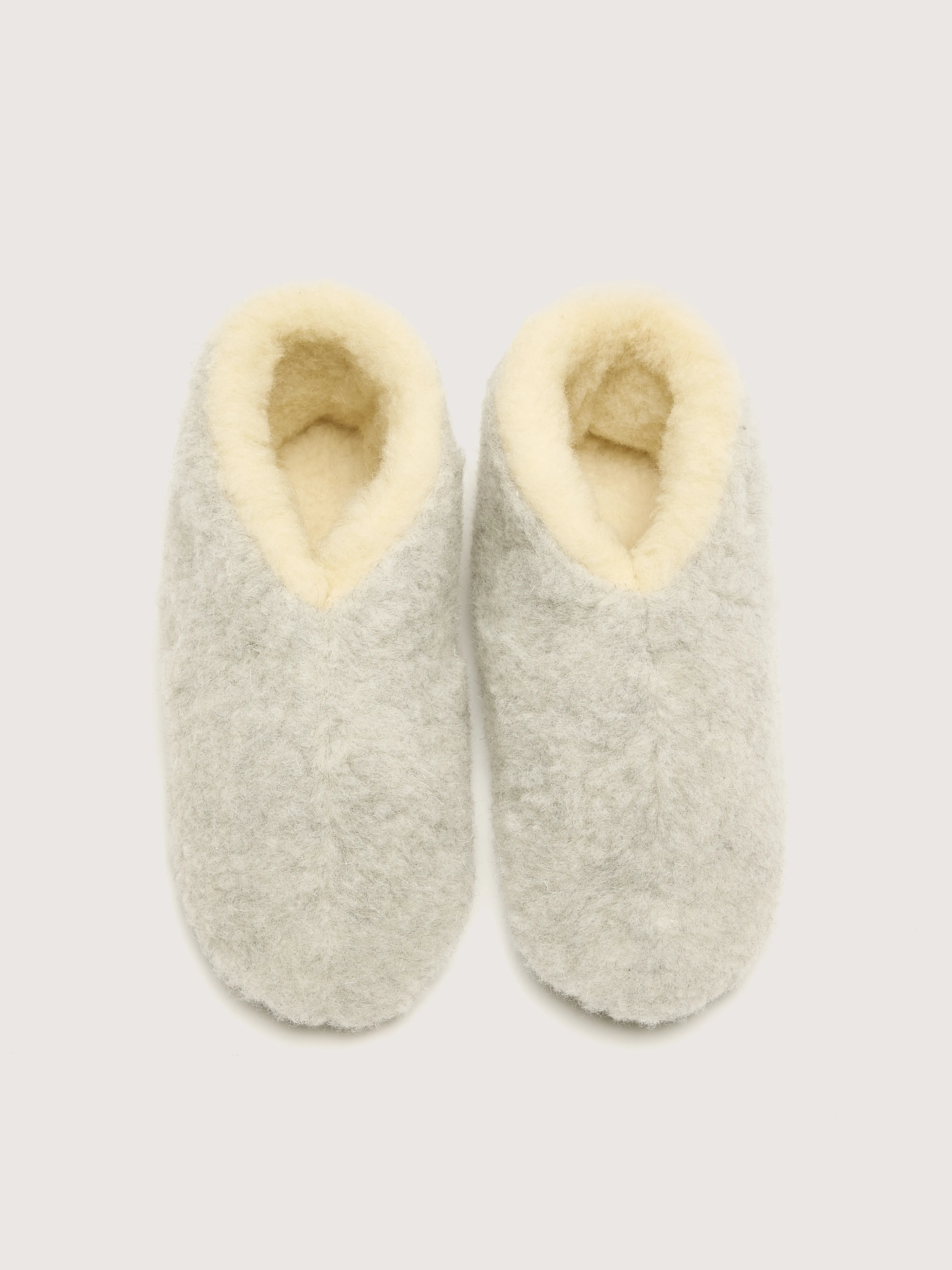 Comfy Slippers (242 / W / LIGHT GREY) - Image 4