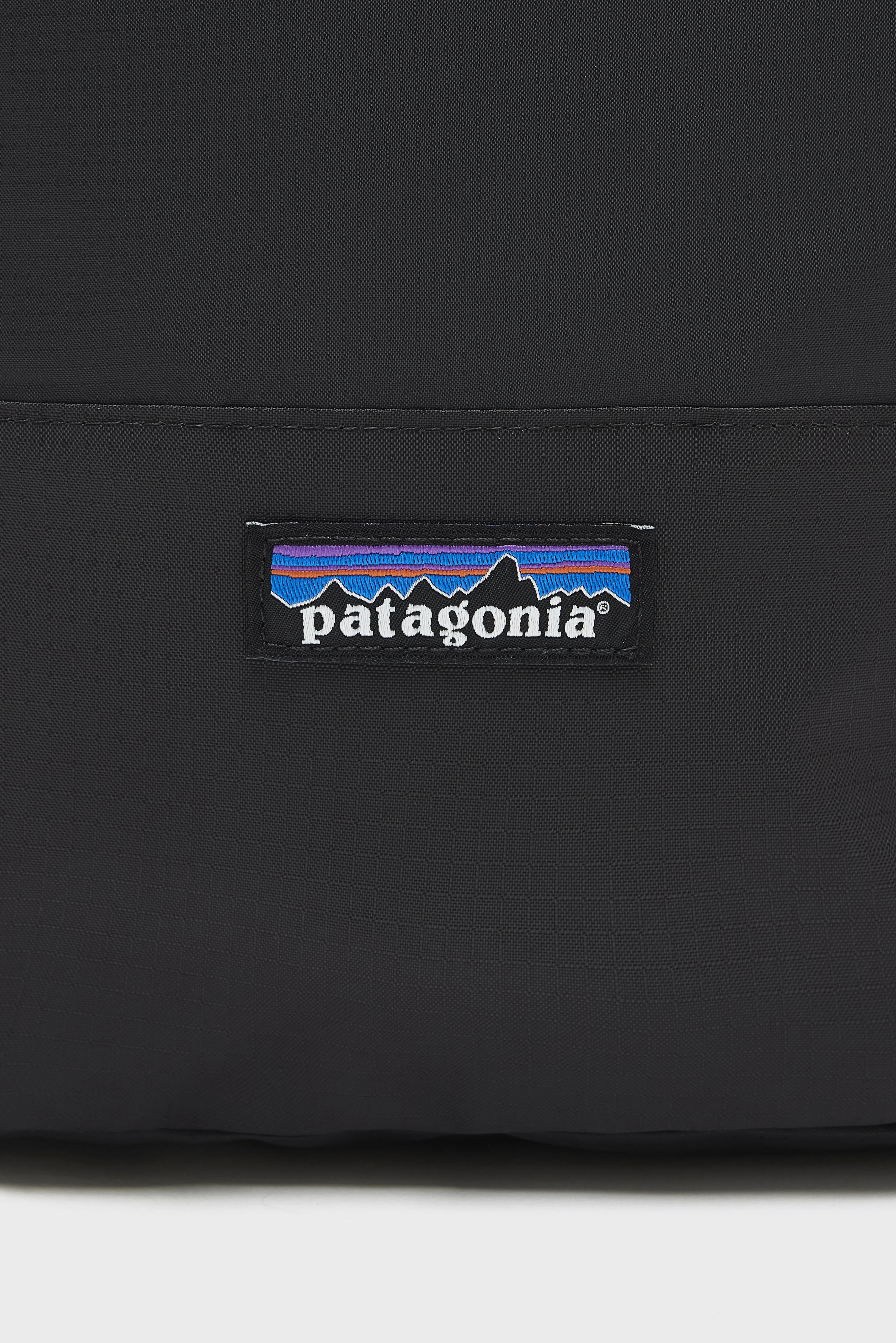 Terravia Tote Pack  (252 / W / BLACK) - Image 6