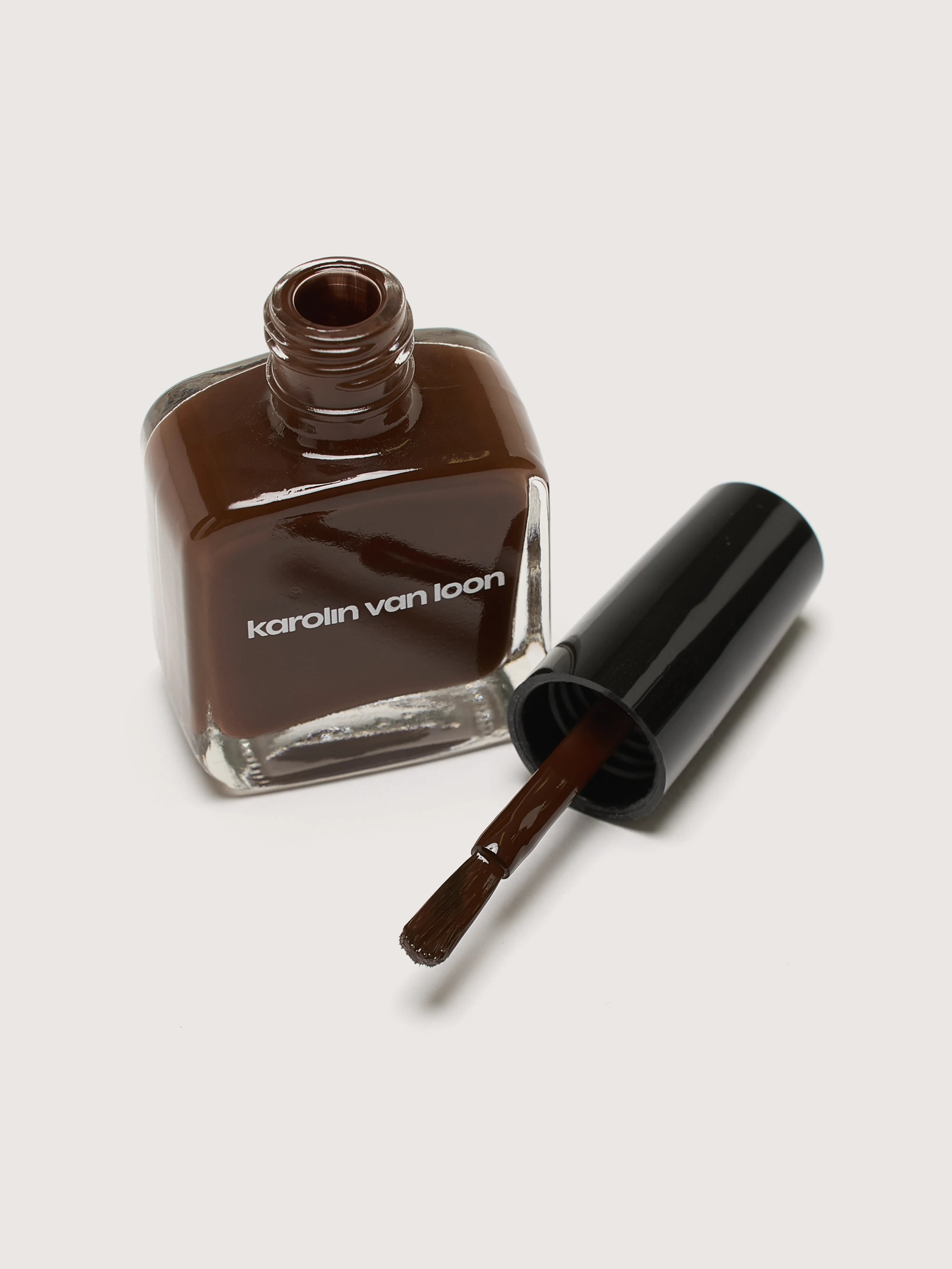 24 Magma Noir Nail Polish (242 / W / BLACK) - Image 3