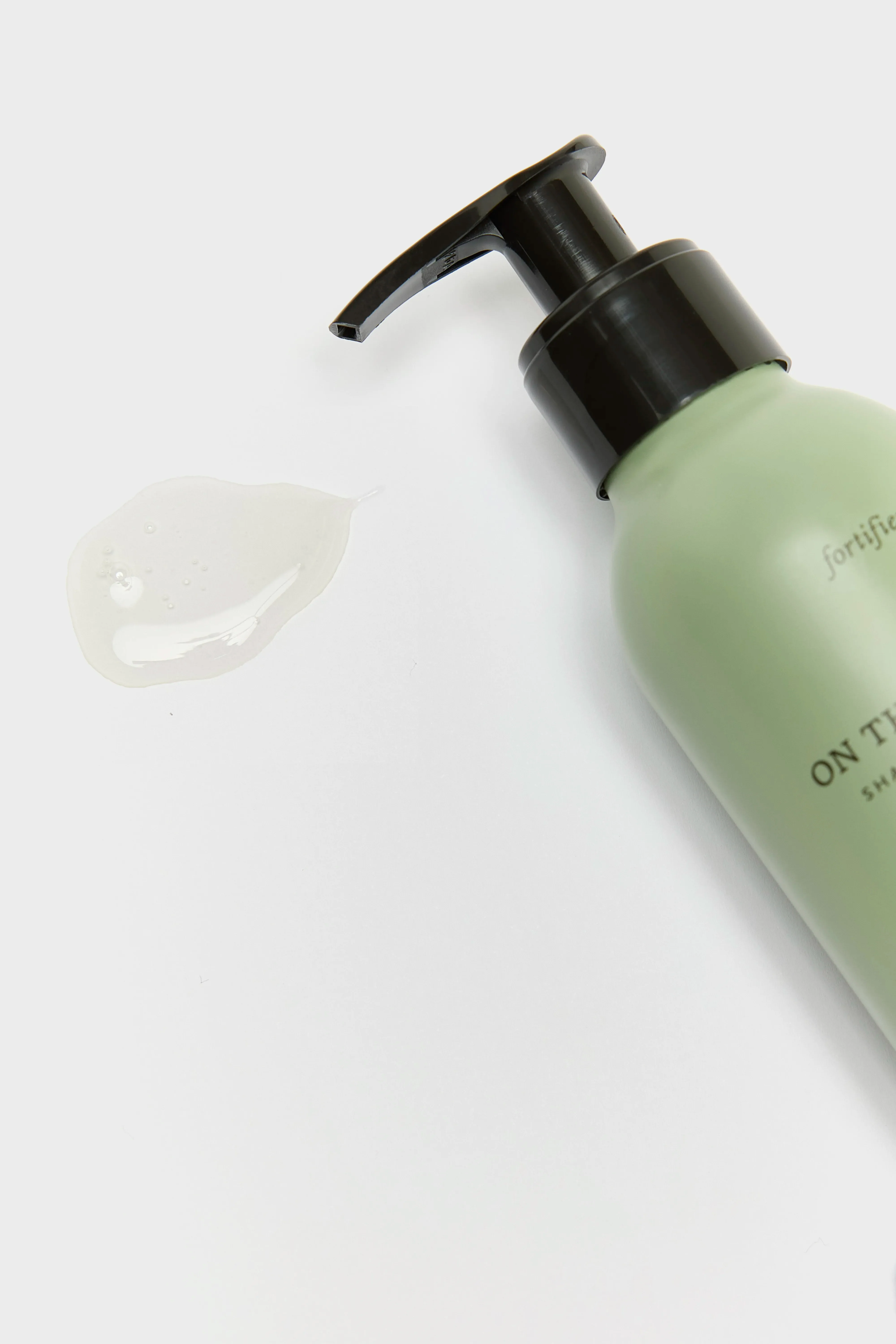 Daily Shampoo  (251 / W / GREEN) - Image 3