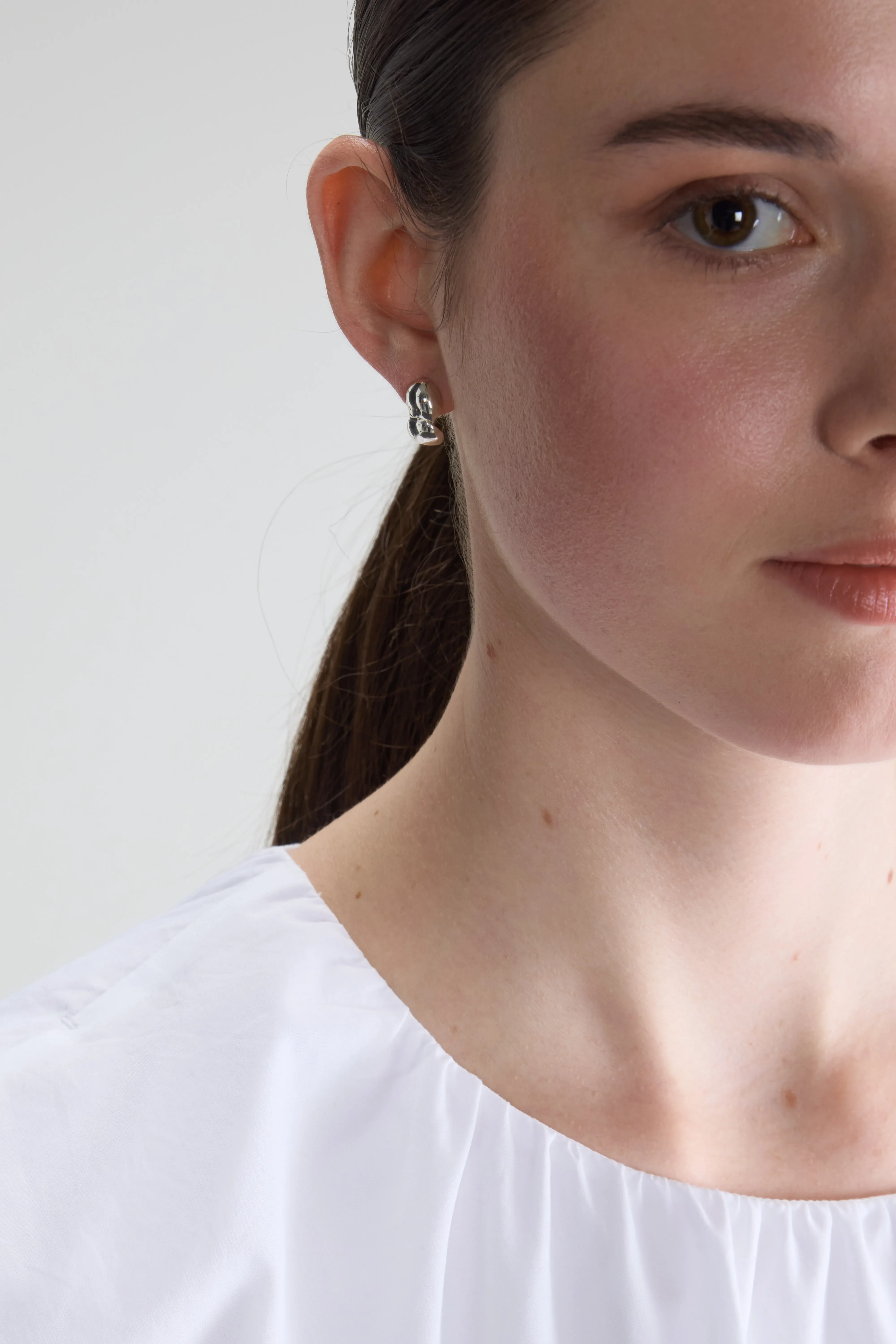 Mini Farlow Stud Earrings  (261 / W / SILVER) - Image 6