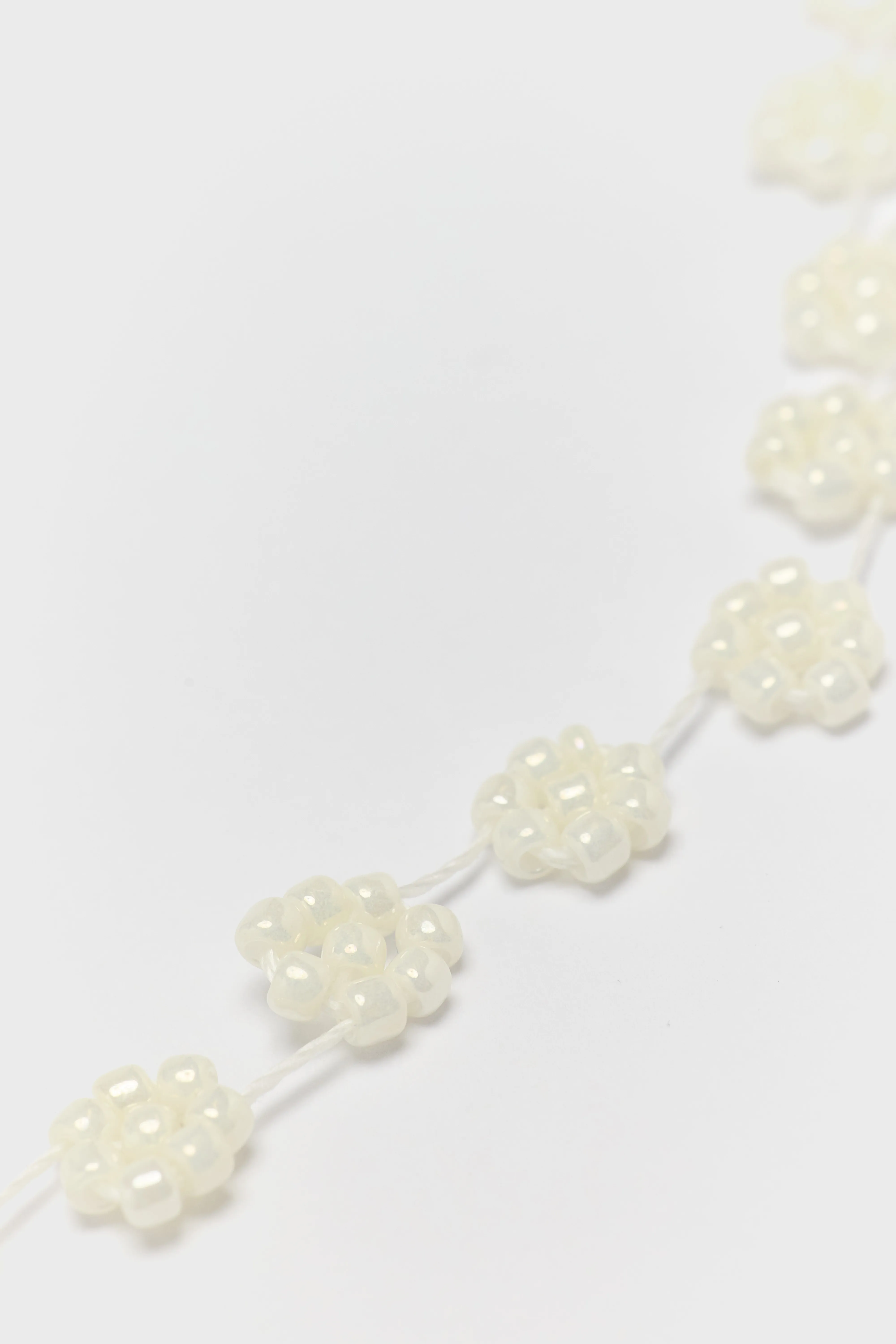 Fiori N° 01 Necklace (242 / W / WHITE) - Image 4