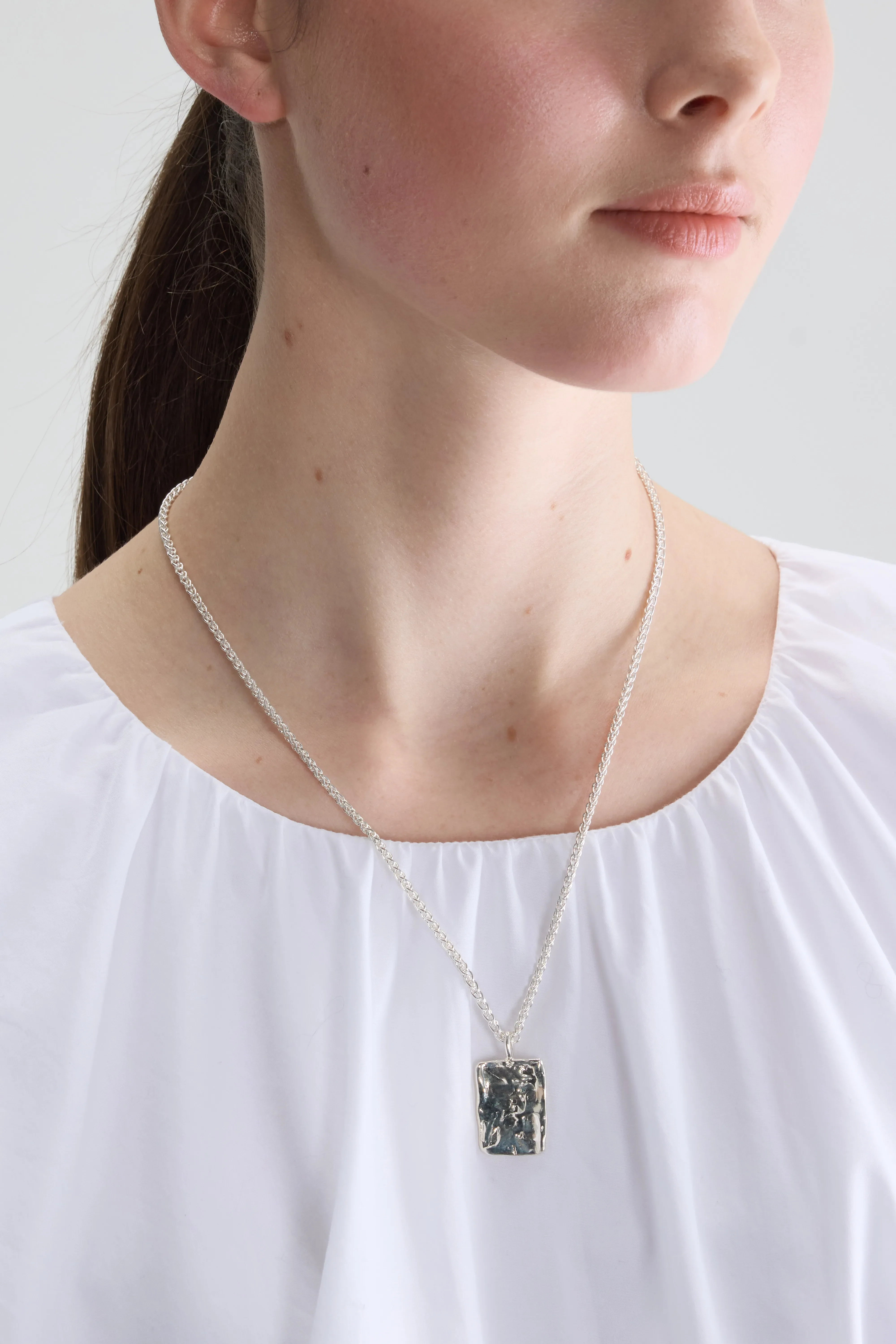 Luca Necklace  (261 / W / SILVER) - Image 3