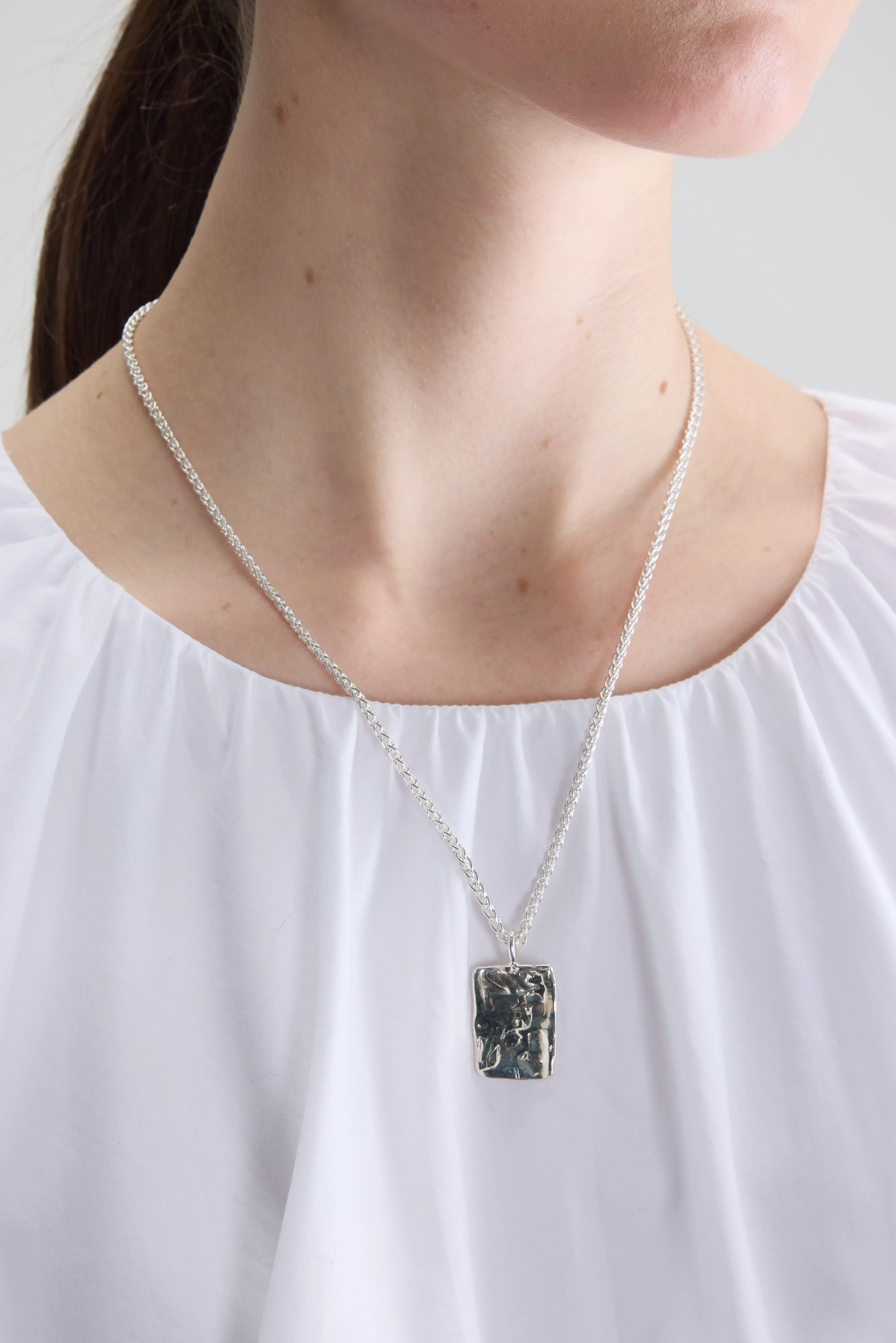 Luca Necklace  (261 / W / SILVER) - Image 6