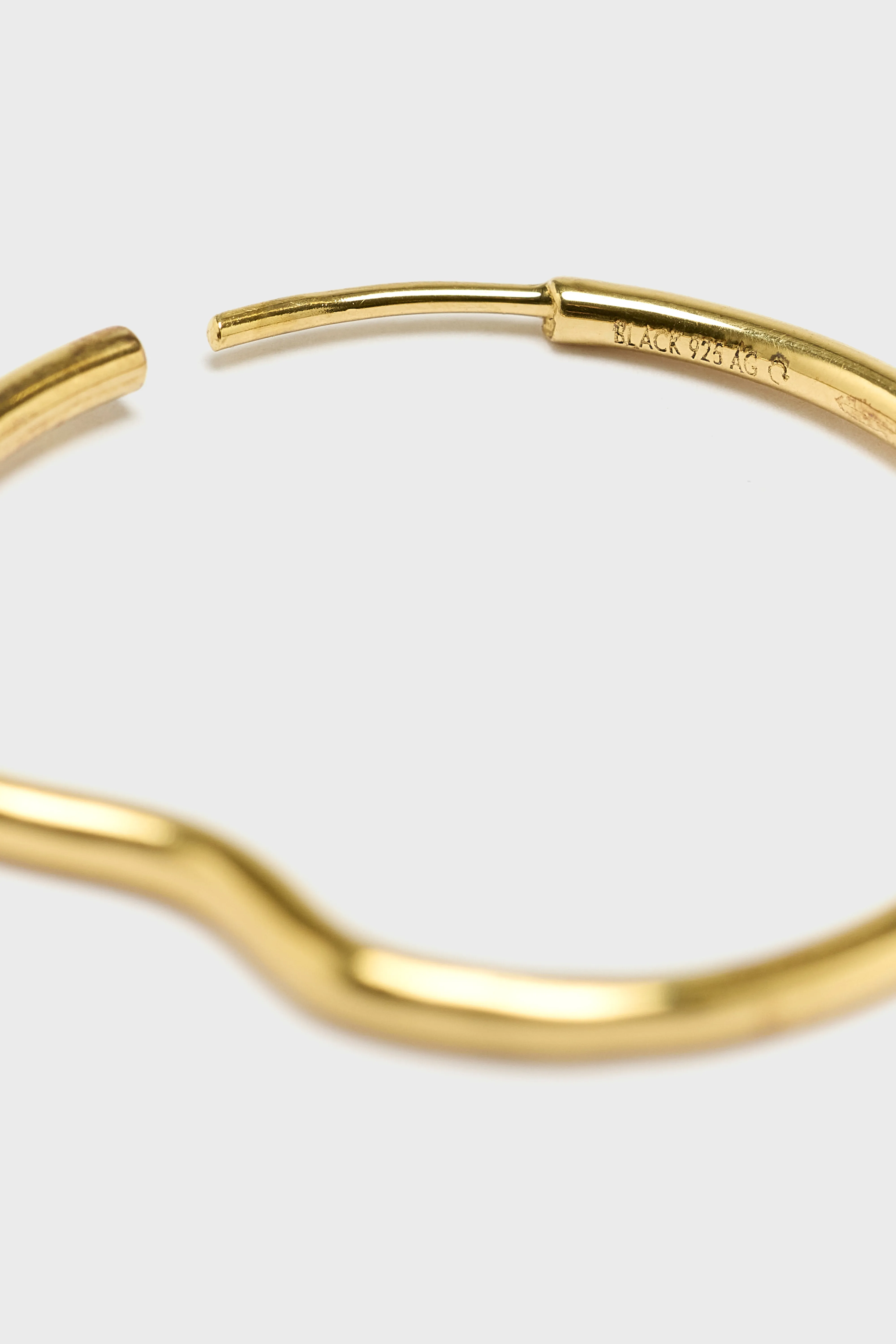 Copenhagen 25 Hoop Earring   (251 / W / GOLD) - Image 3