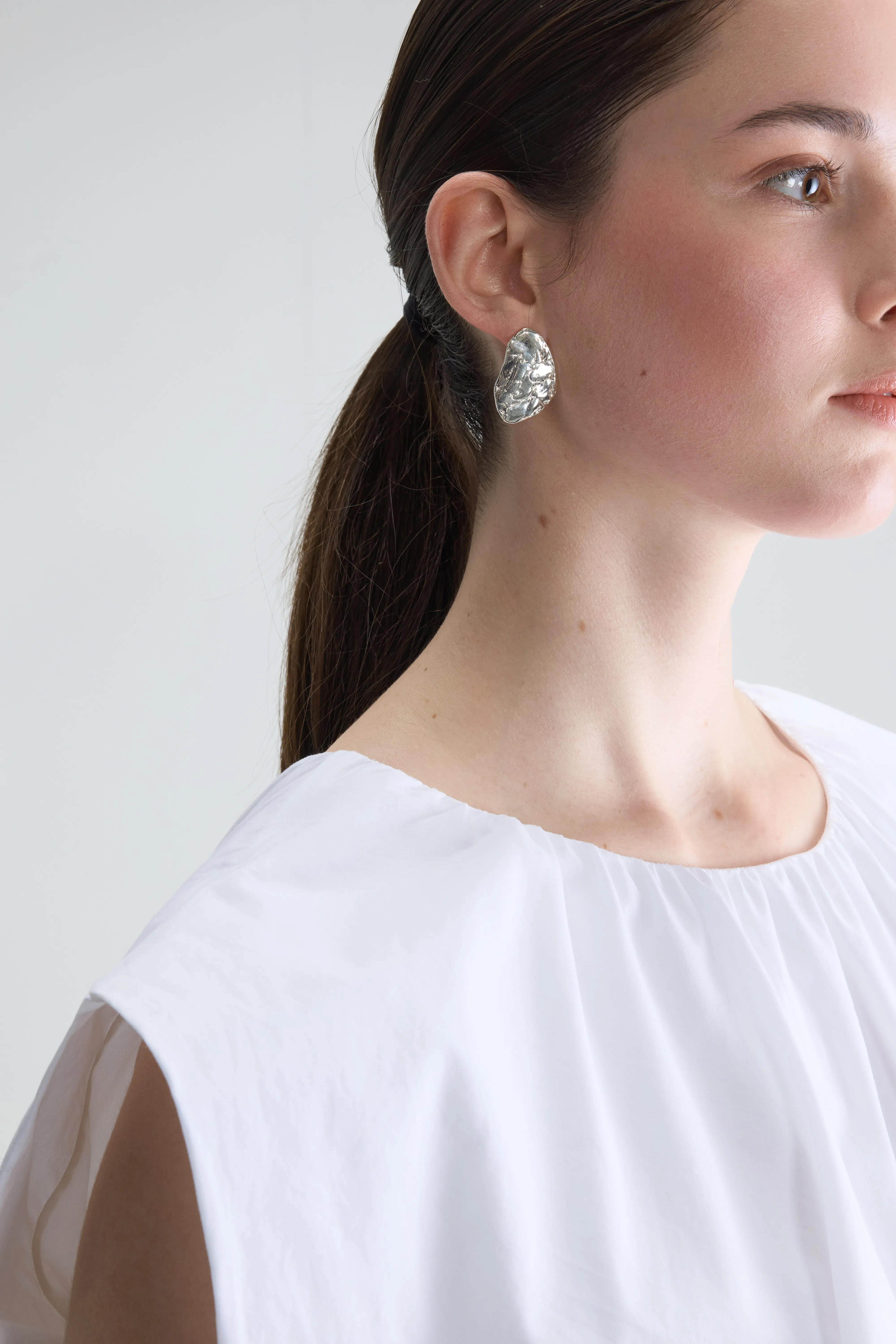 Pietro Earrings  (261 / W / SILVER) - Image 3