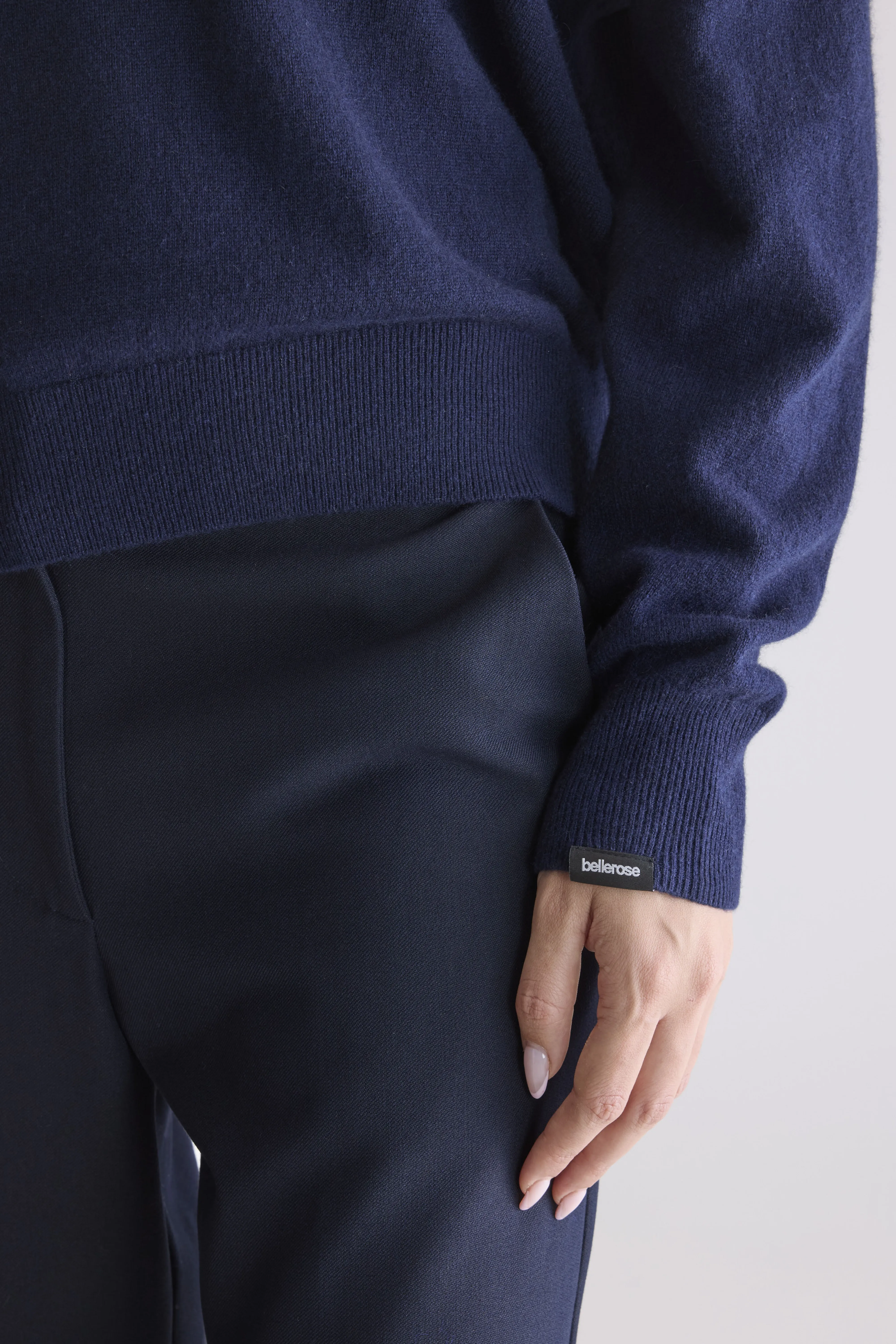 Slax cashmere sweater (252 / W / NAVY) - Image 6