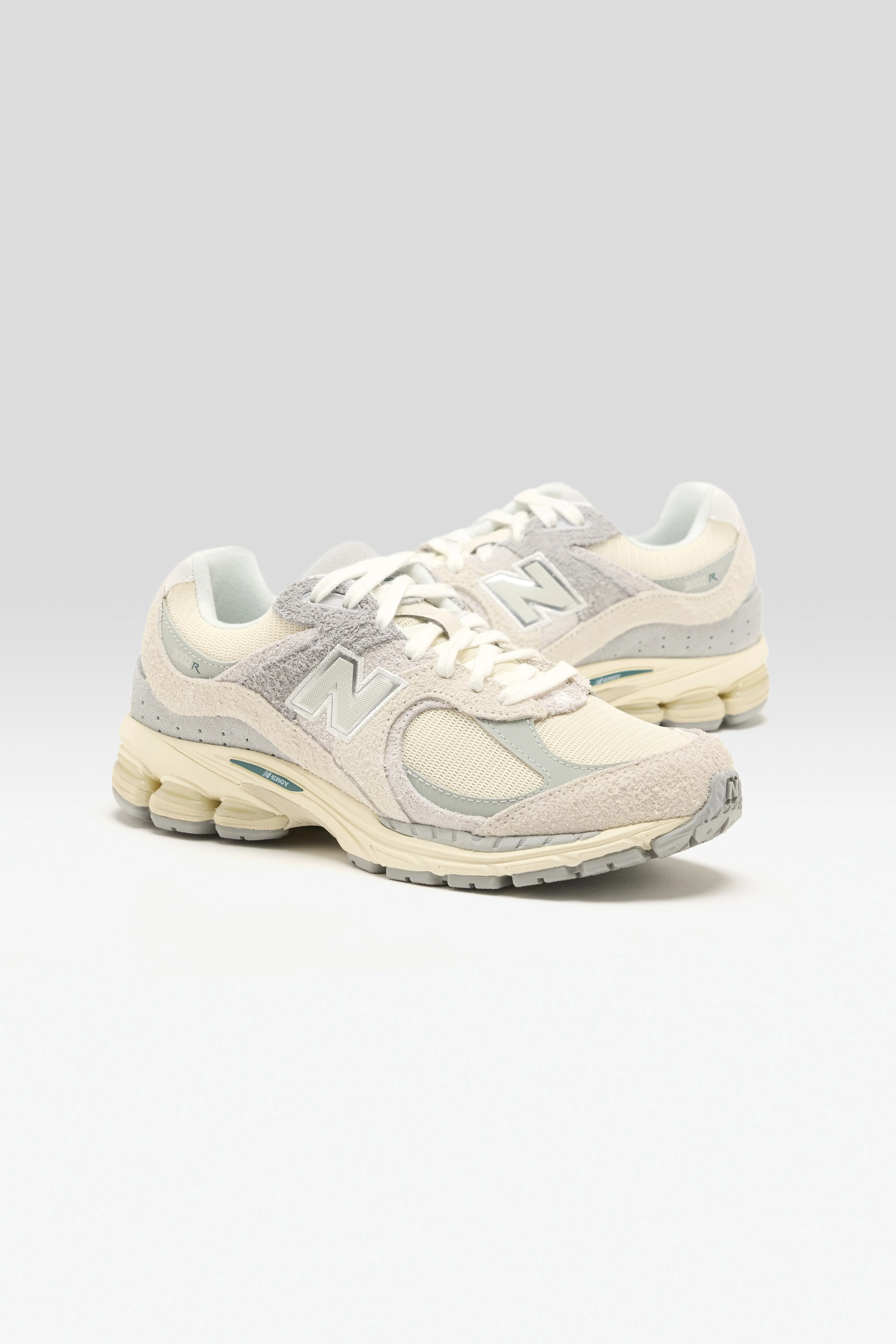 2002R for Women  (251 / W / CREAM) - Image 3