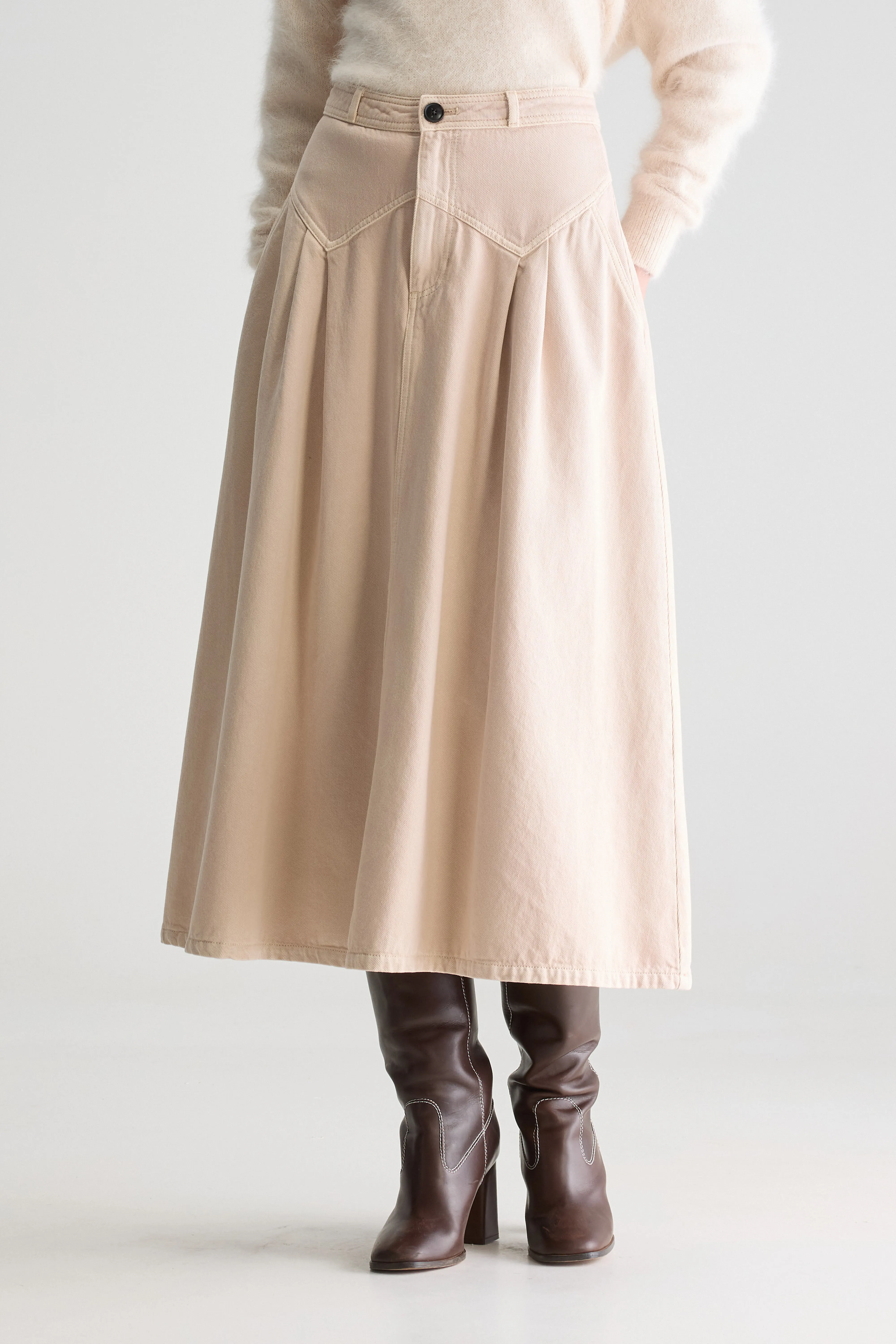 Gala flared mid skirt (251 / W / MOON) - Image 3